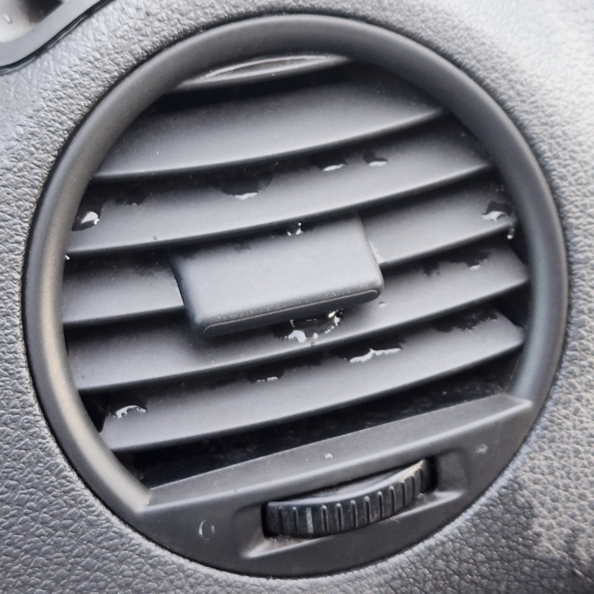 CADDY LEFT DASH VENT