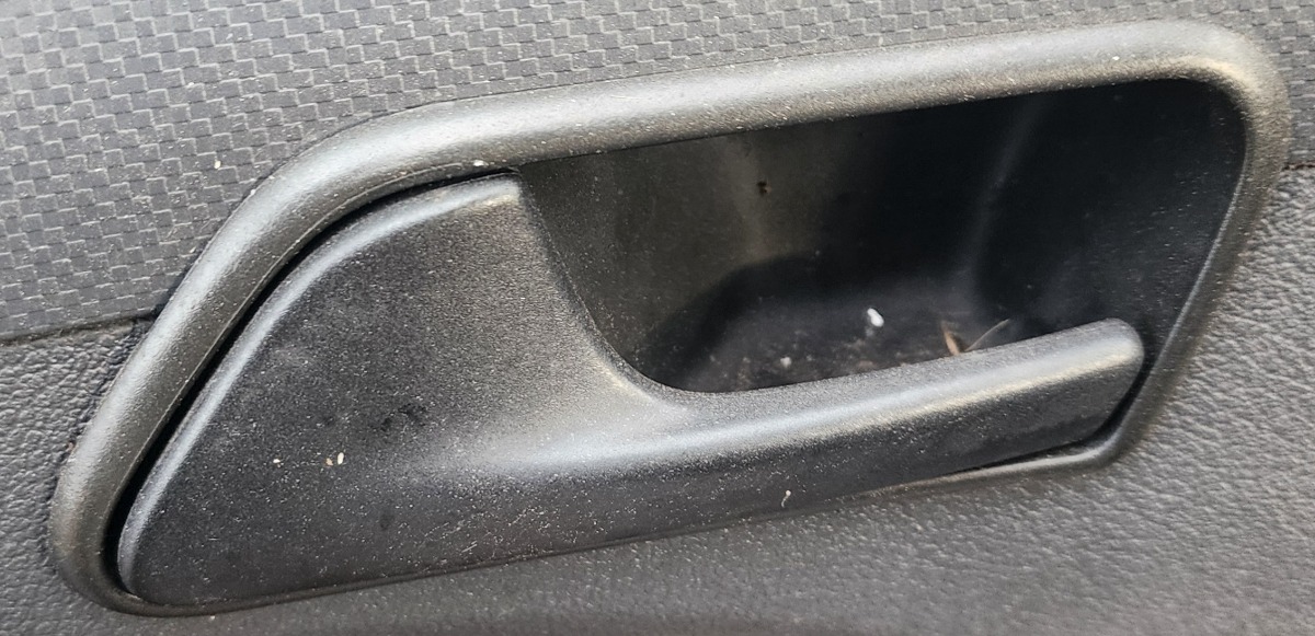 CADDY LEFT FRONT INNER HANDLE