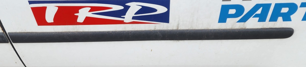 CADDY LEFT SLIDING DOOR TRIM