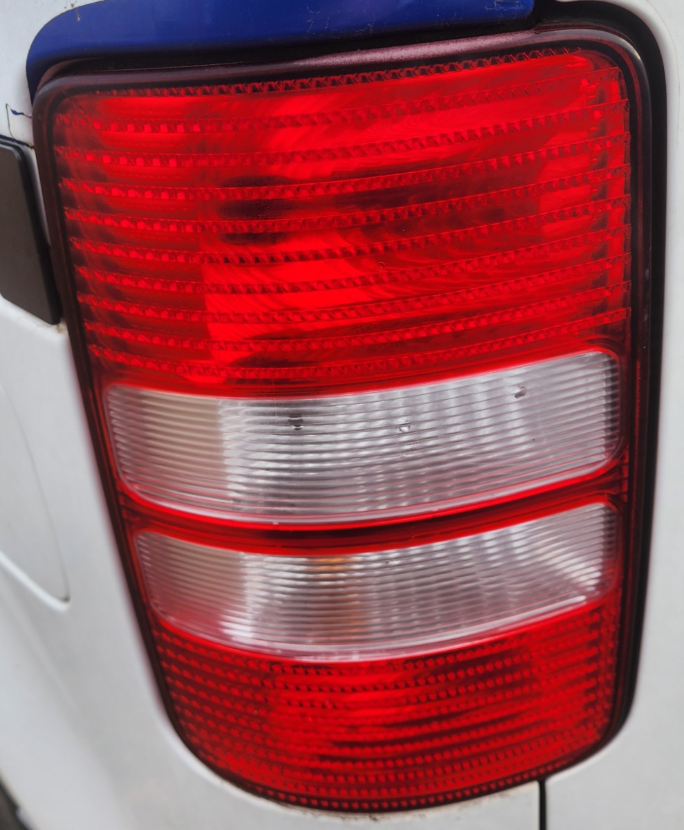 CADDY LEFT TAILLIGHT