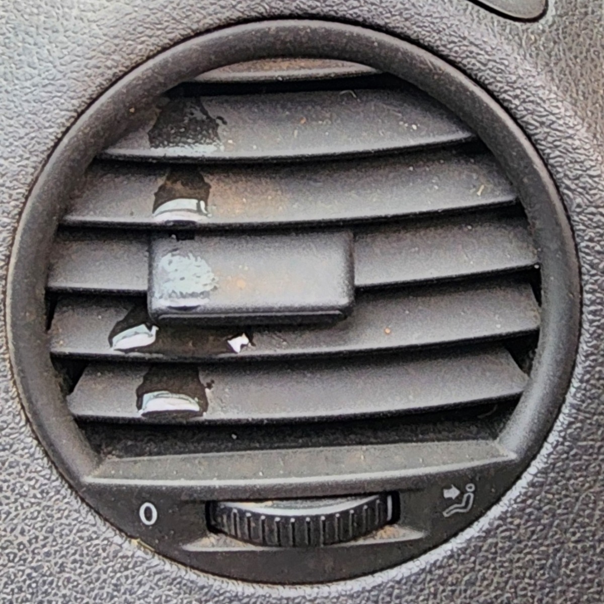CADDY RIGHT DASH VENT