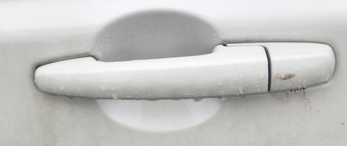 SWIFT LEFT REAR DOOR HANDLE