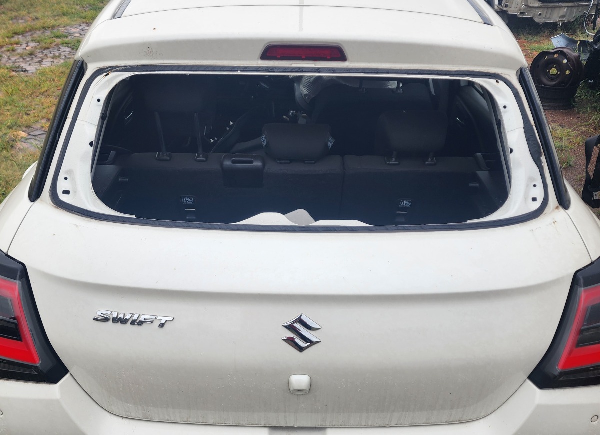 SWIFT TAILGATE (SHELL)
