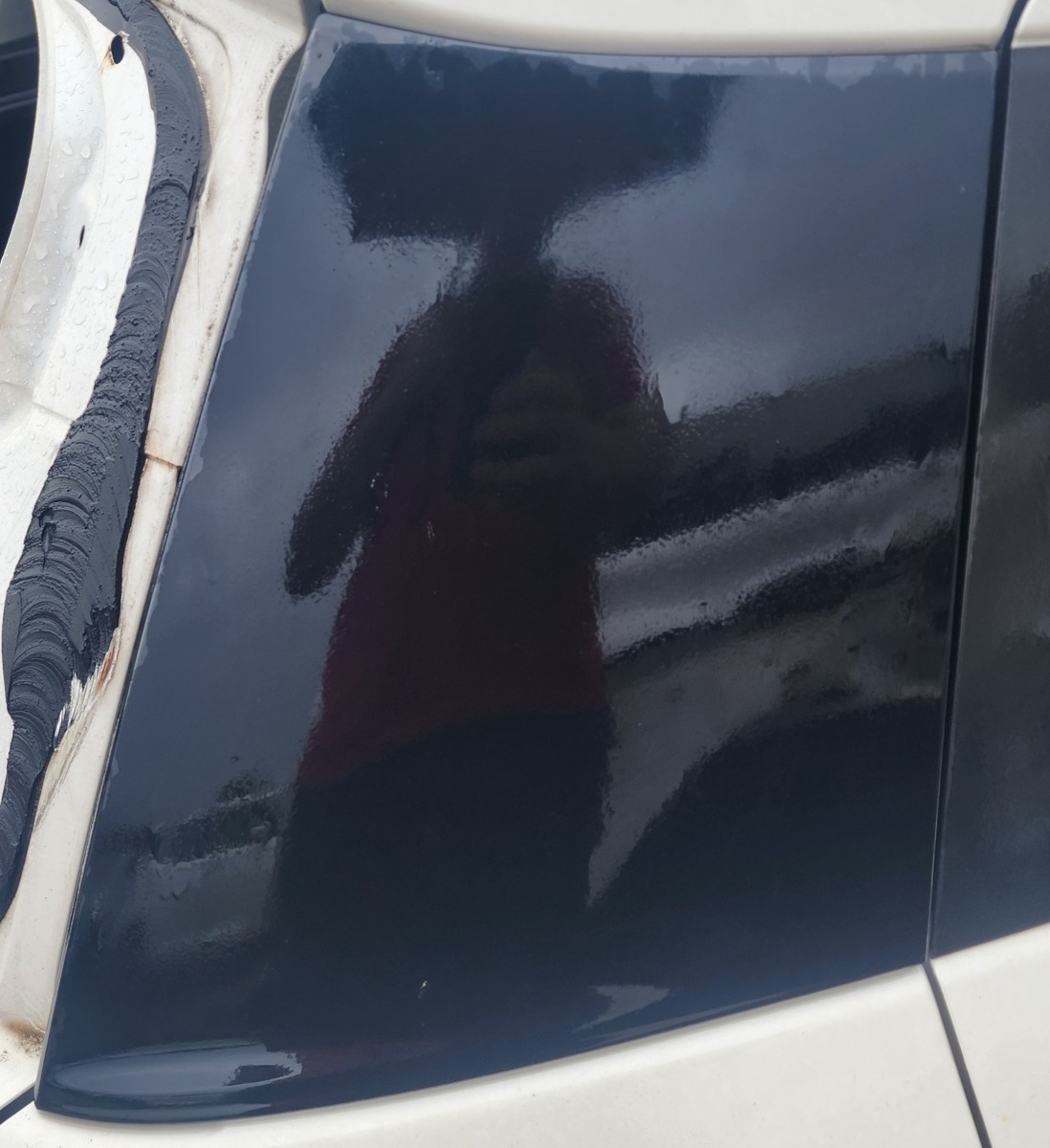 SWIFT RIGHT REAR BODY TRIM