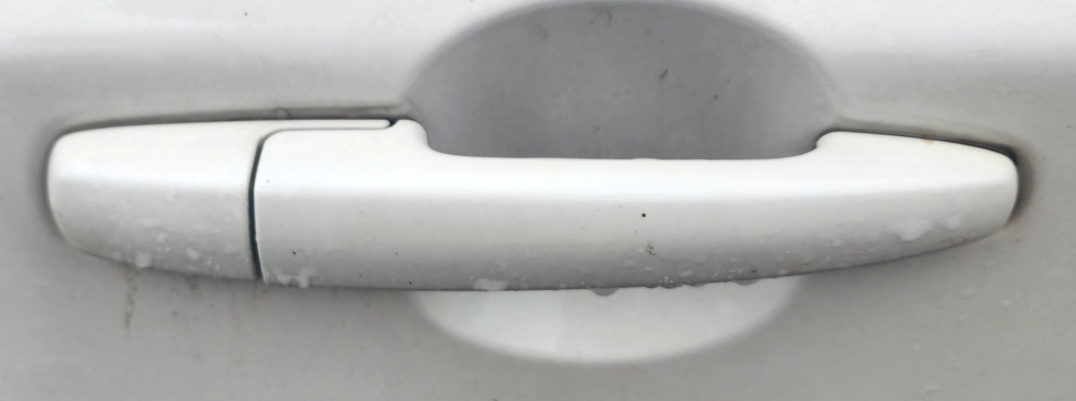 SWIFT RIGHT REAR DOOR HANDLE