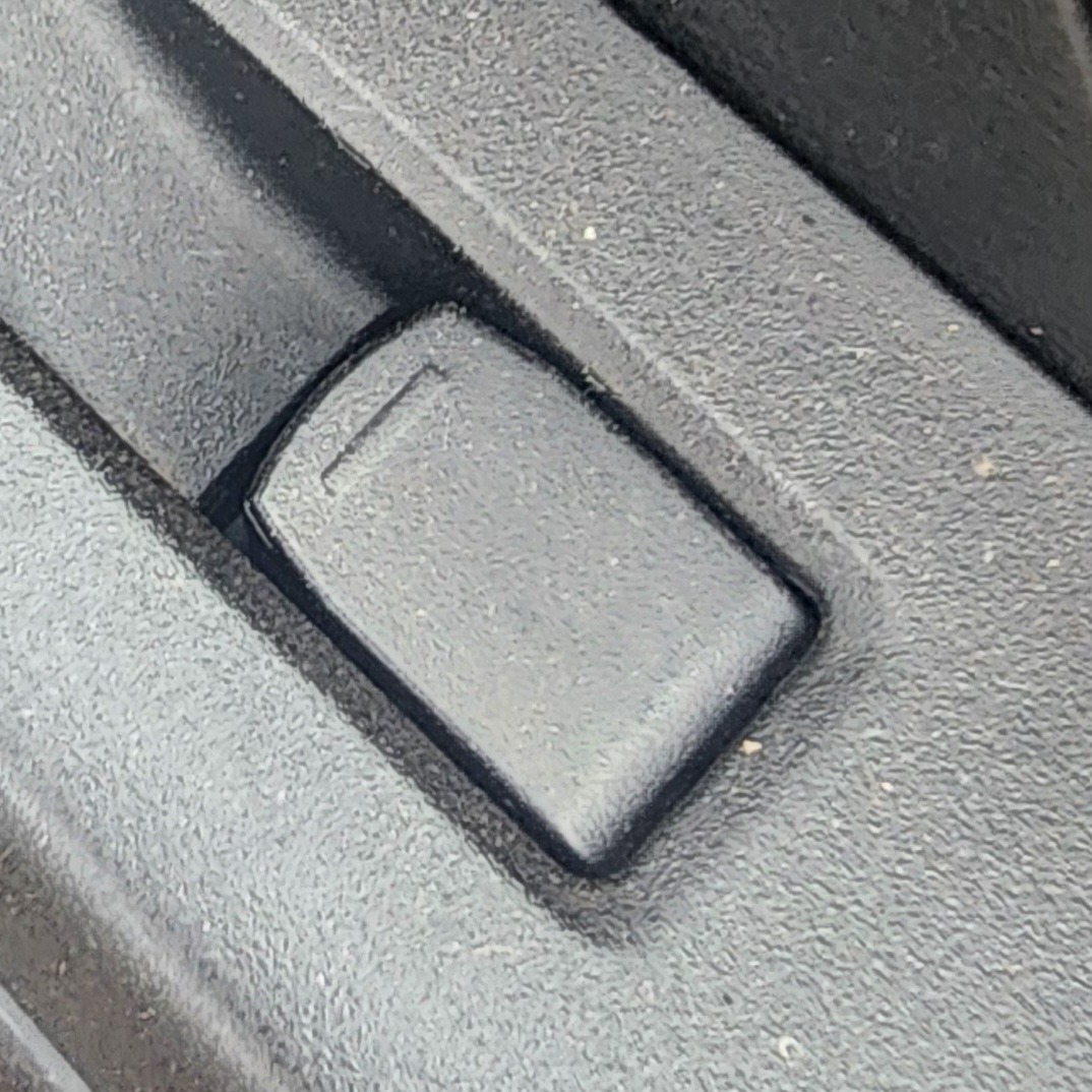 SWIFT RIGHT REAR WINDOW SWITCH