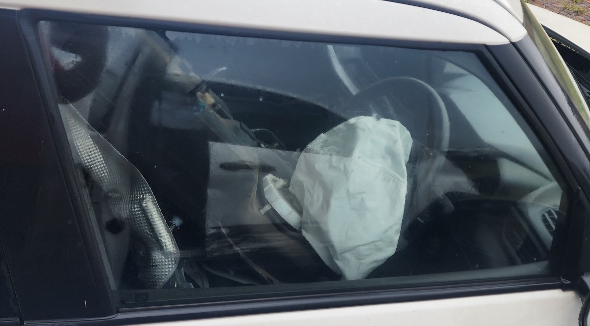 SWIFT RIGHT FRONT DOOR GLASS