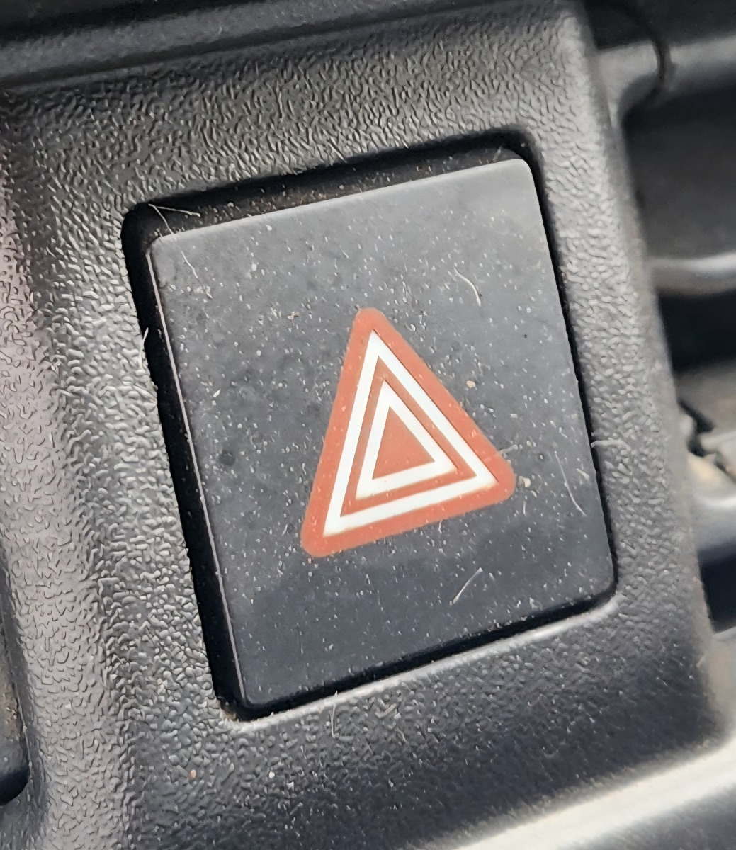 SWIFT HAZARD SWITCH