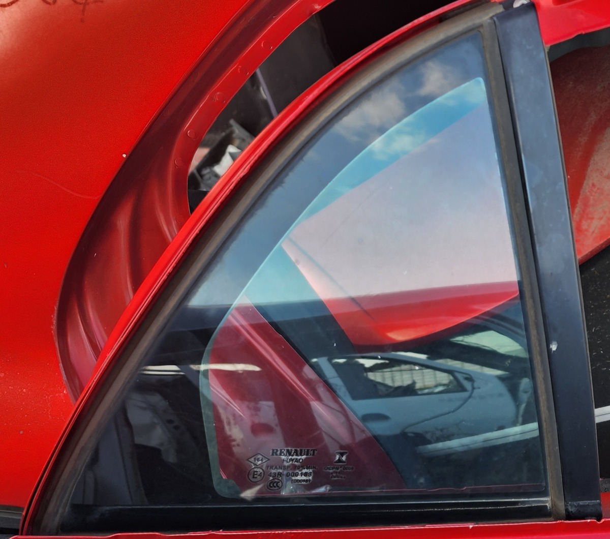 MEGANE 4 RIGHT REAR QUARTER VENT
