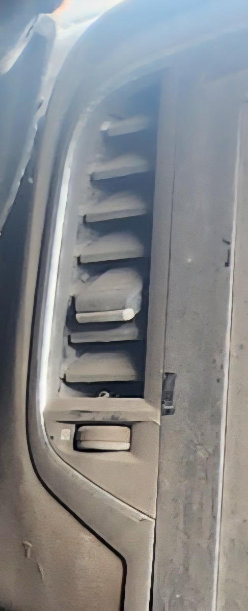 MEGANE 4 LEFT CENTRE VENT