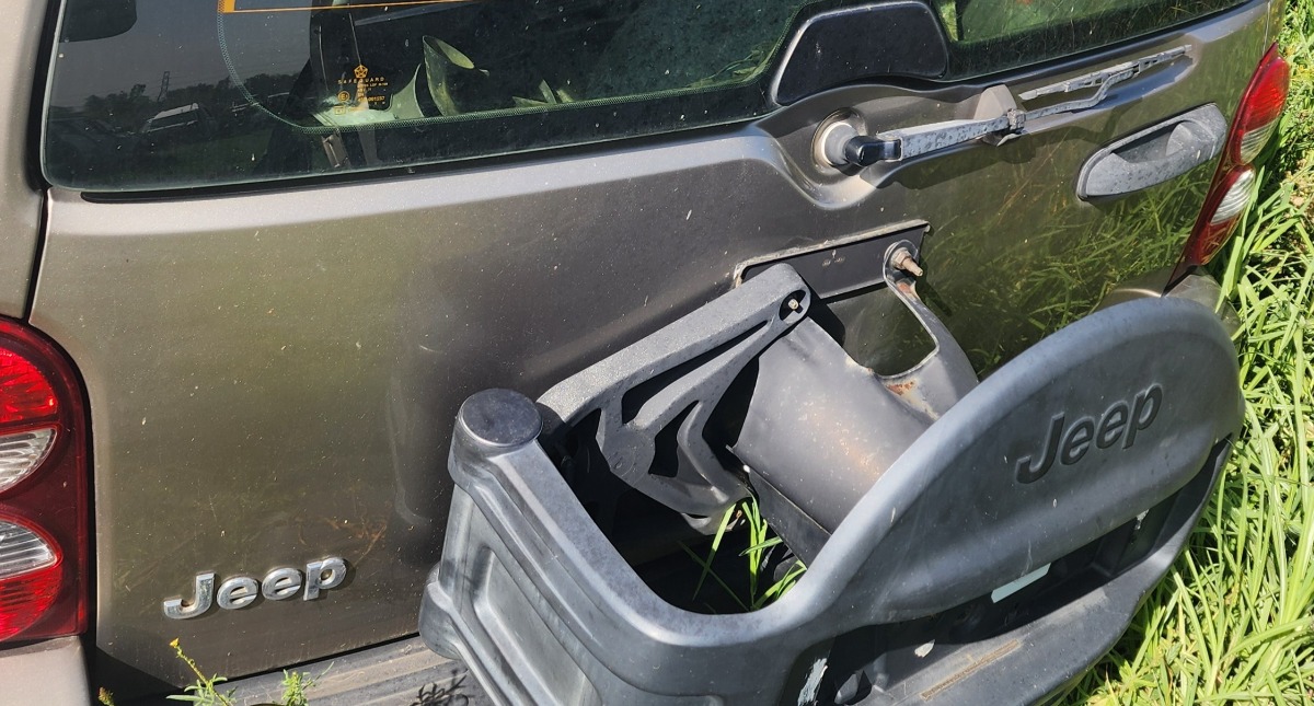 CHEROKEE TAILGATE (SHELL)