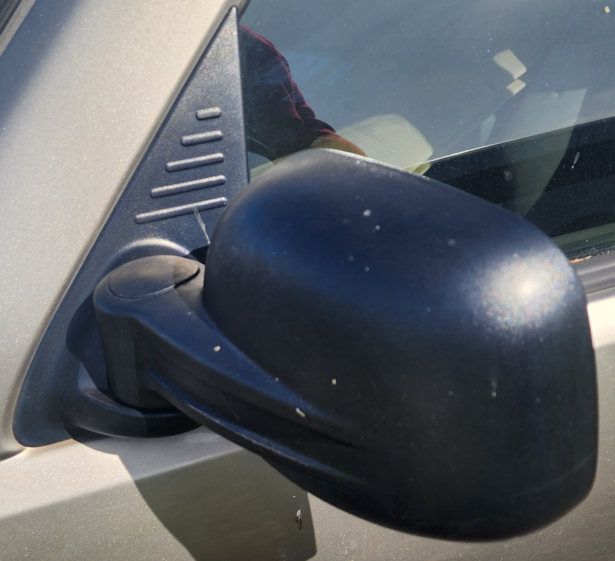 CHEROKEE LEFT DOOR MIRROR