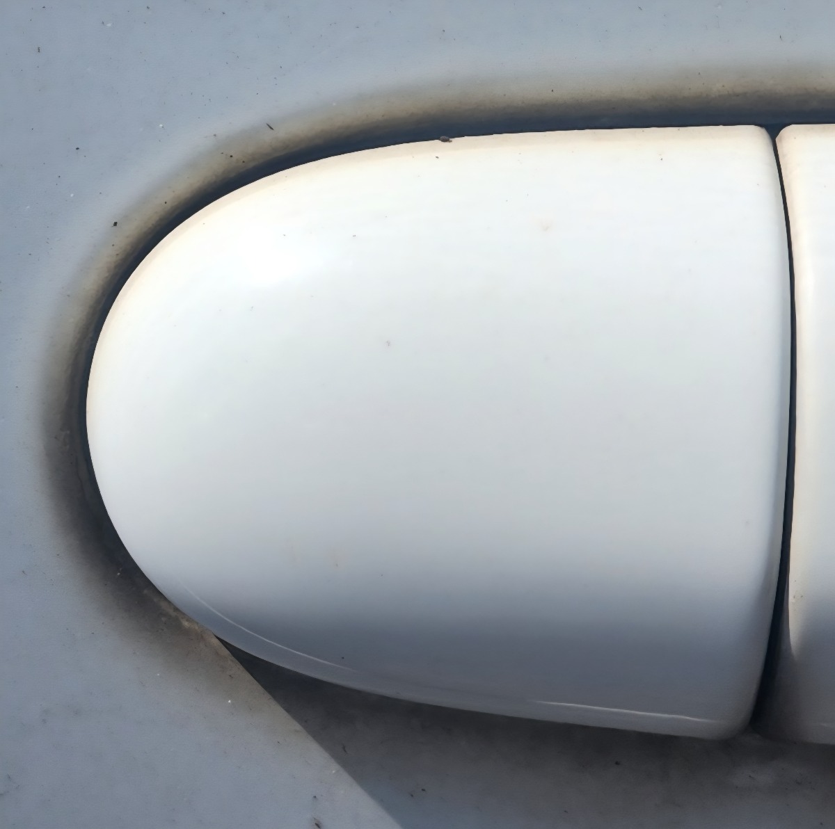 MEGANE 3 RIGHT FRONT HANDLE END PIECE