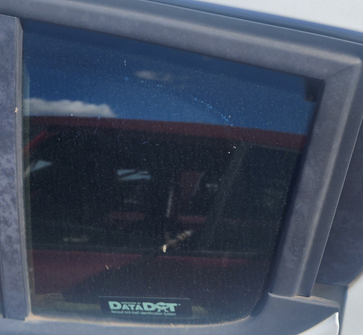 MEGANE 3 LEFT REAR QUARTER VENT