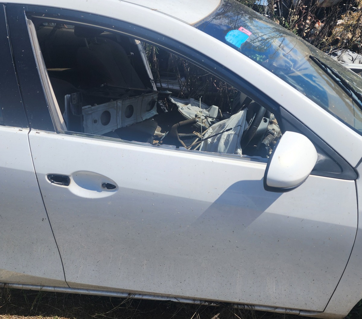 3 HATCH RIGHT FRONT DOOR (SHELL)