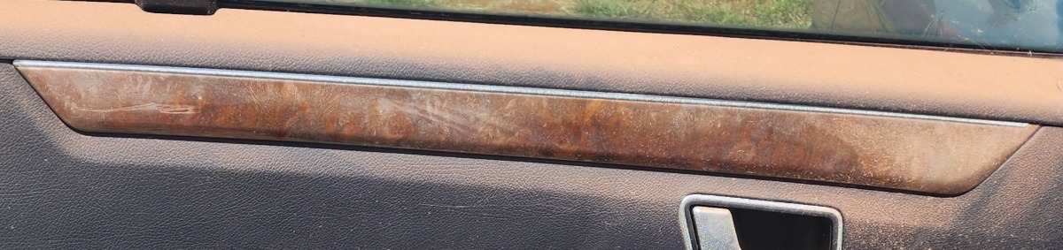 W212 LEFT REAR DOOR PANEL TRIM