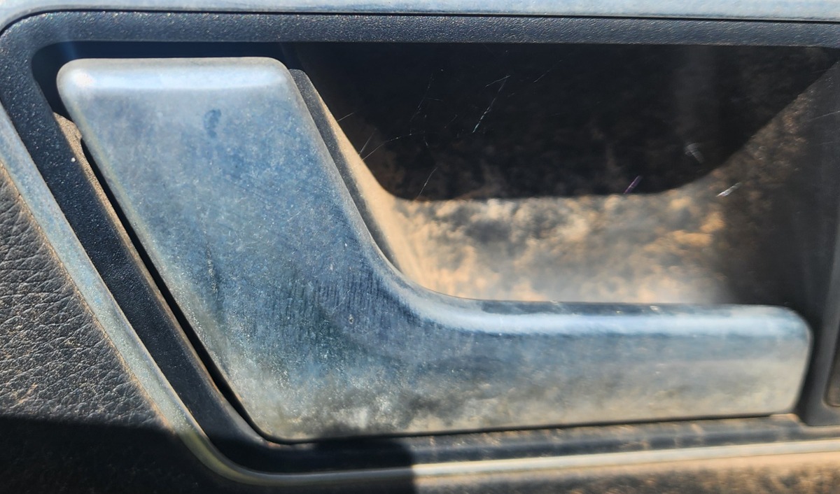 W212 LEFT FRONT INNER HANDLE