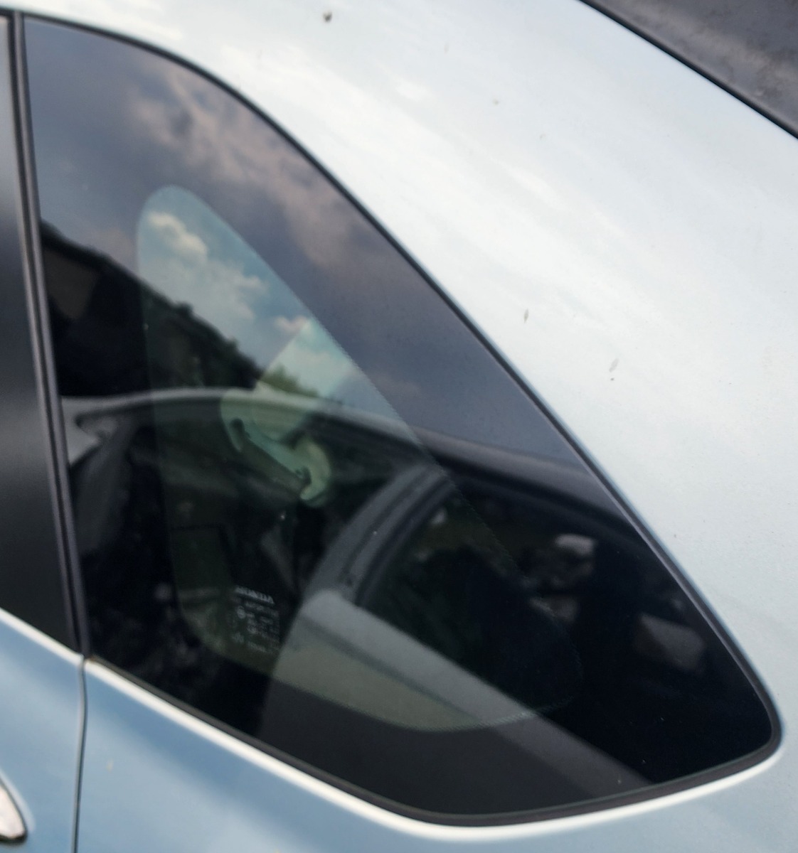 FR-V LEFT REAR QUARTER VENT