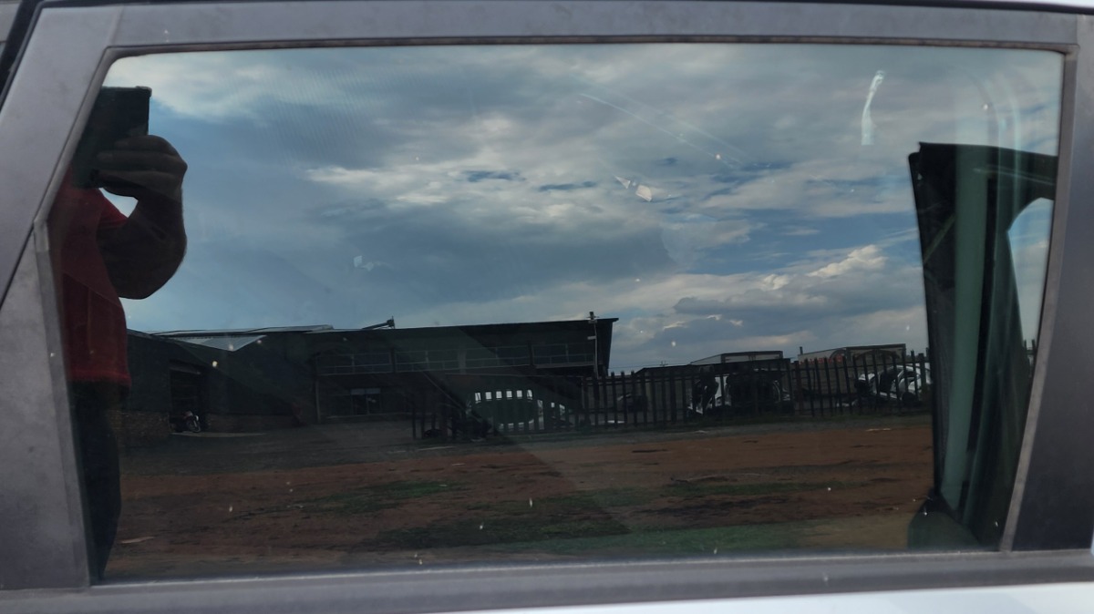 I20 RIGHT REAR DOOR GLASS