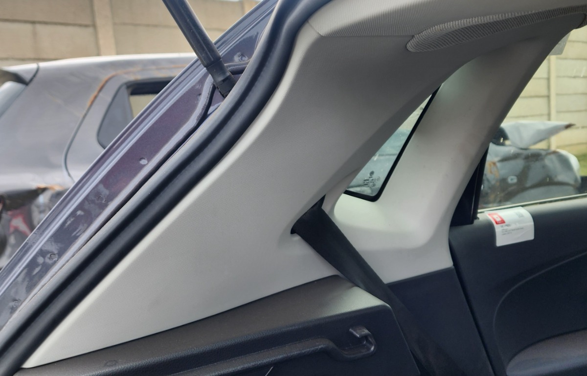 POLO VIVO MK2 LEFT REAR C-PILLAR TRIM