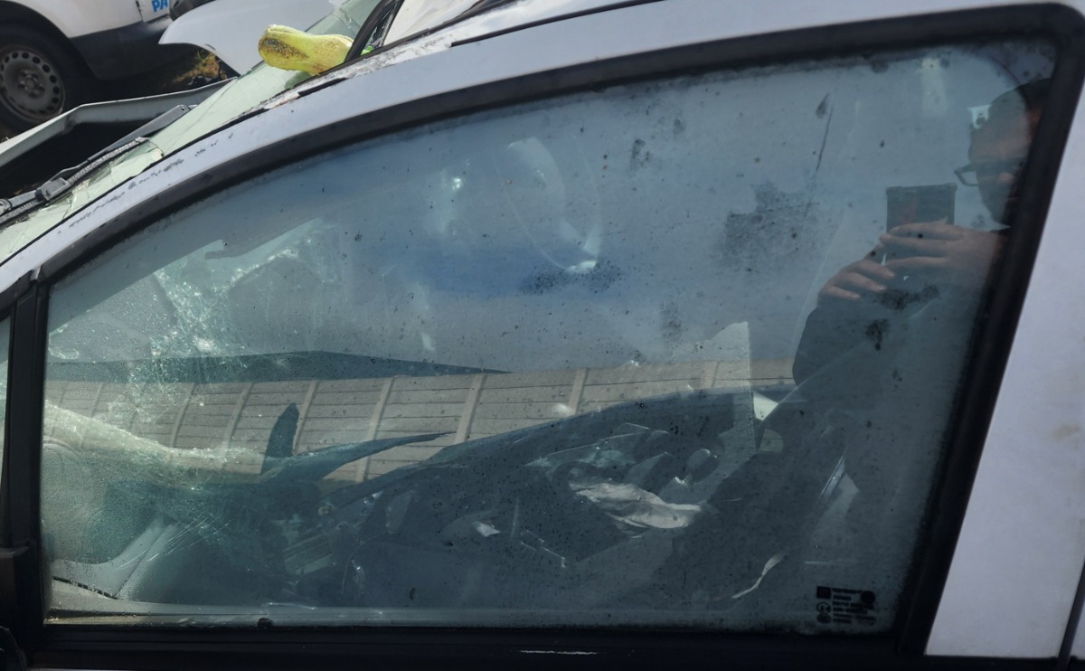 SPARK LEFT FRONT DOOR GLASS