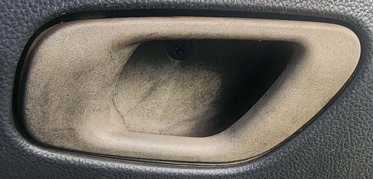 SPARK LEFT FRONT INNER HANDLE