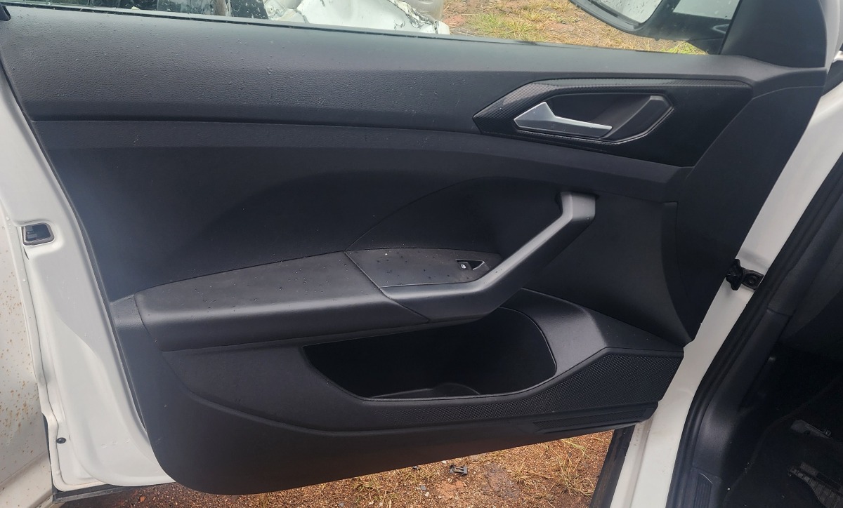 T-CROSS LEFT FRONT DOOR PANEL