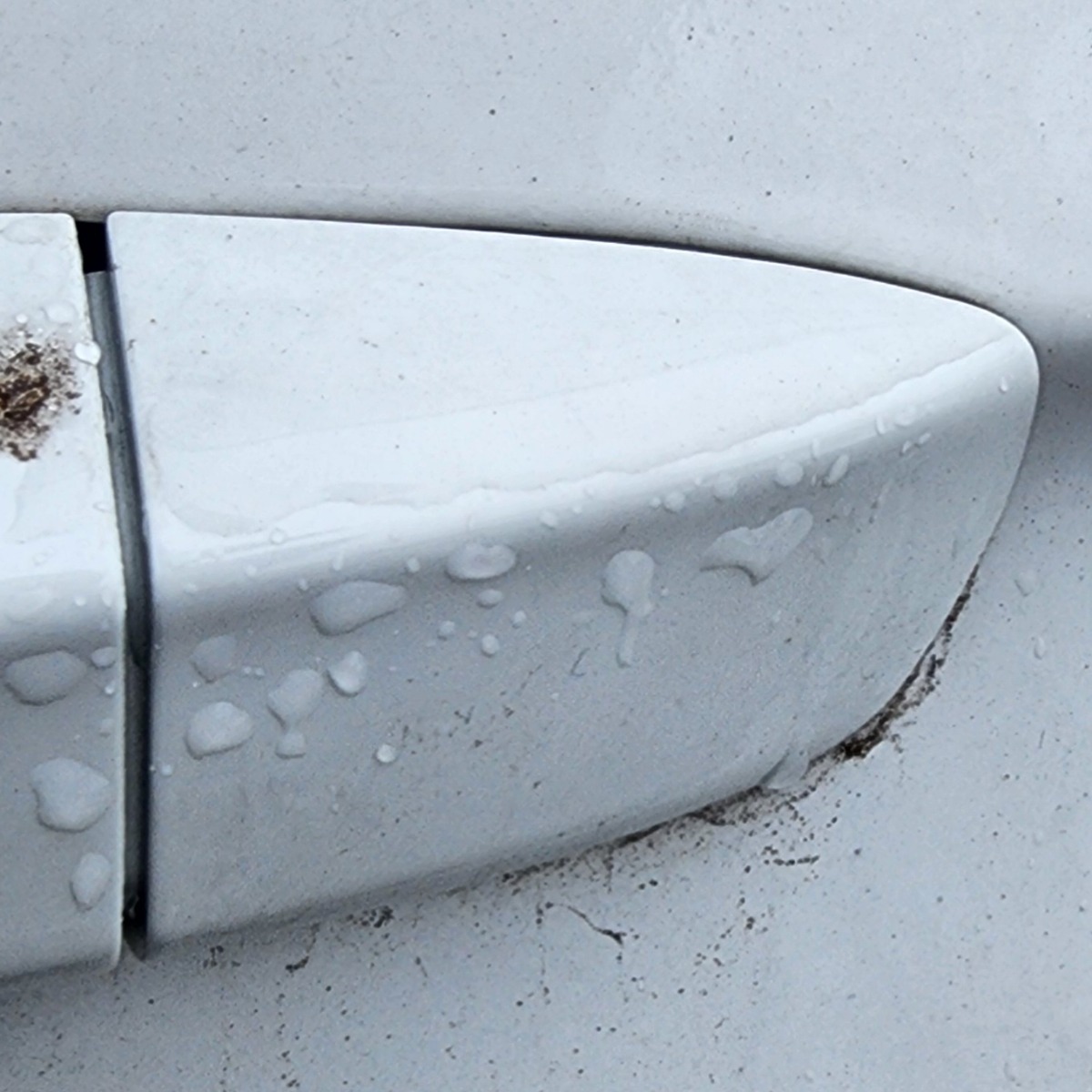 T-CROSS LEFT REAR HANDLE END PIECE