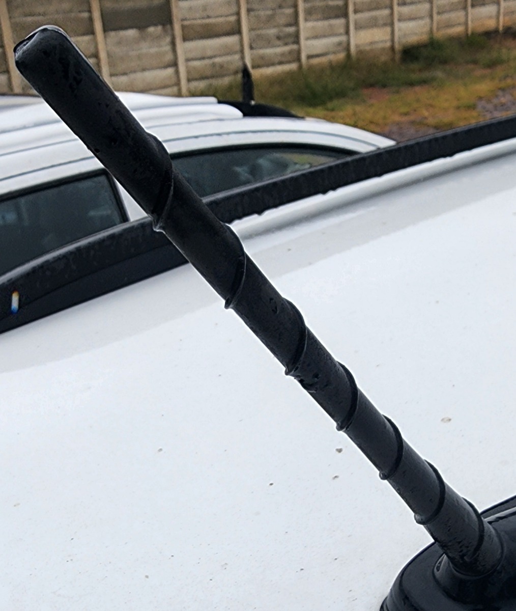T-CROSS ARIEL ROD