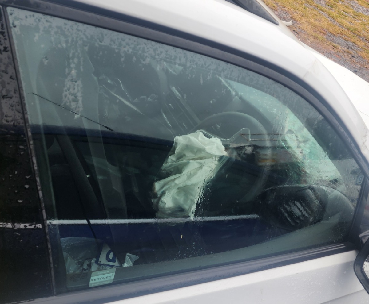 T-CROSS RIGHT FRONT DOOR GLASS