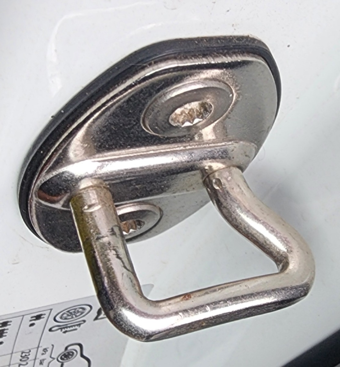 T-CROSS RIGHT FRONT DOOR STRIKER