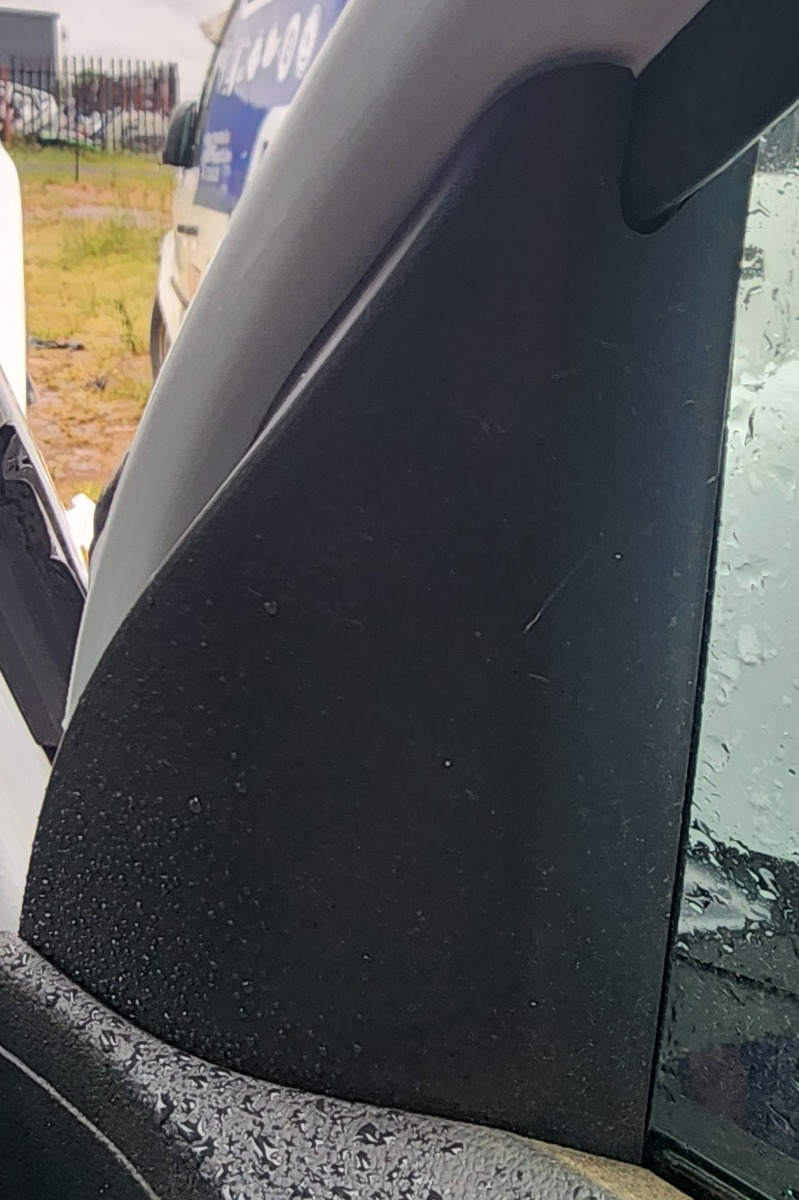 T-CROSS RIGHT INNER MIRROR TRIM