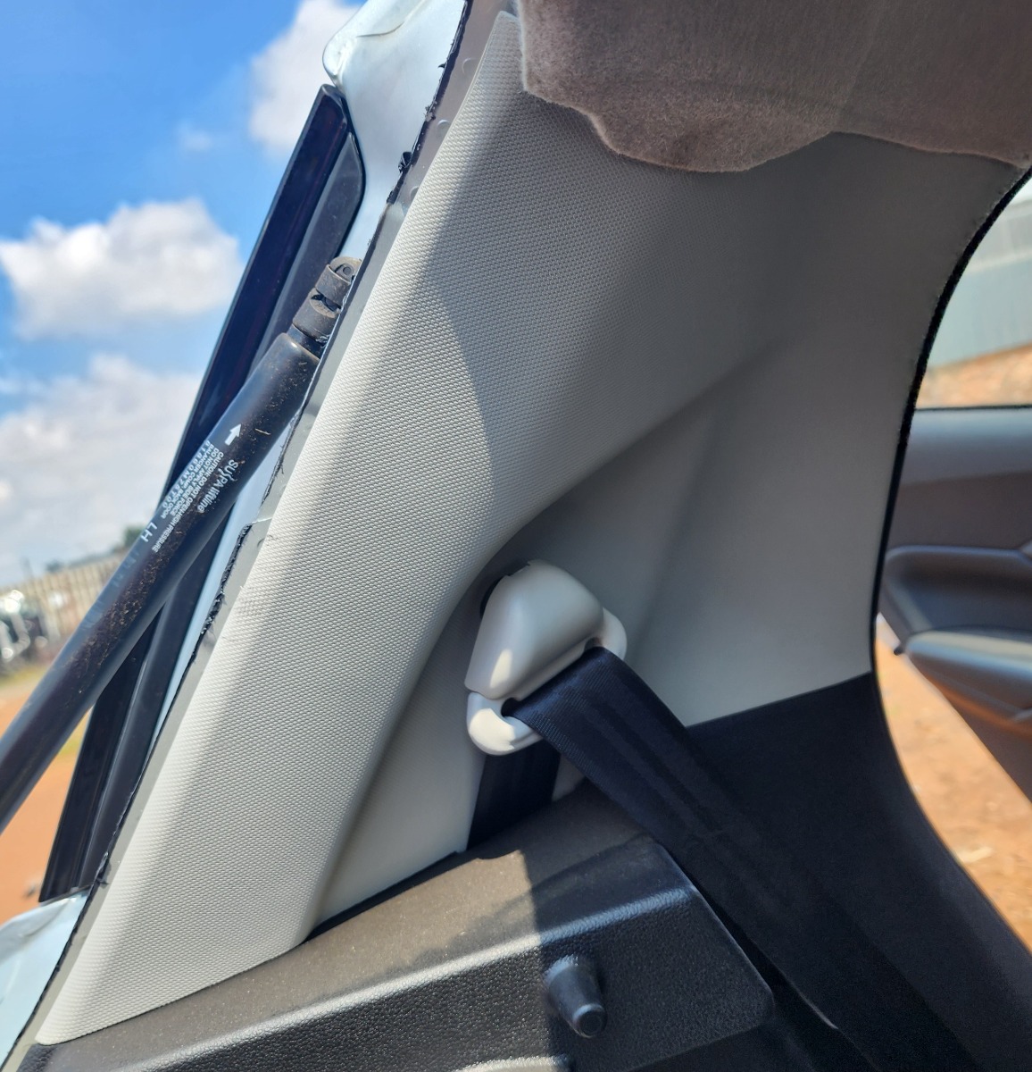 SWIFT LEFT C-PILLAR TRIM