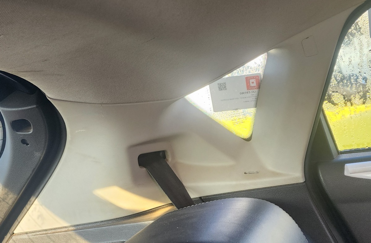 FIESTA MK4 LEFT C/D-PILLAR TRIM
