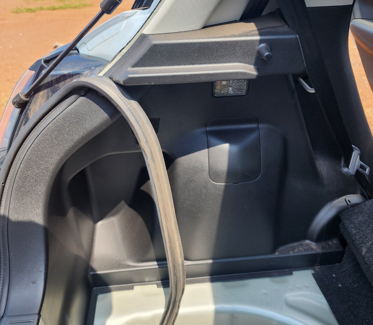 SWIFT LEFT BOOT PANEL
