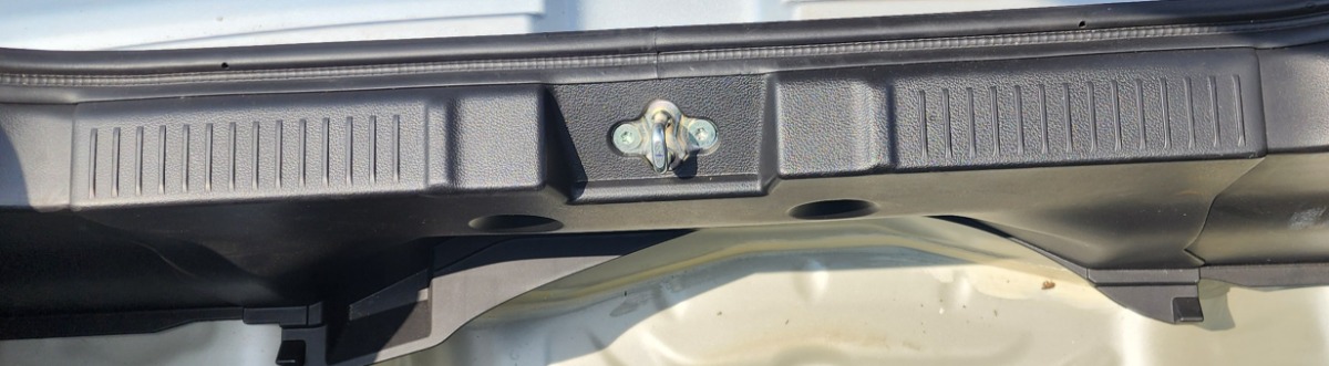 SWIFT REAR END PANEL TRIM