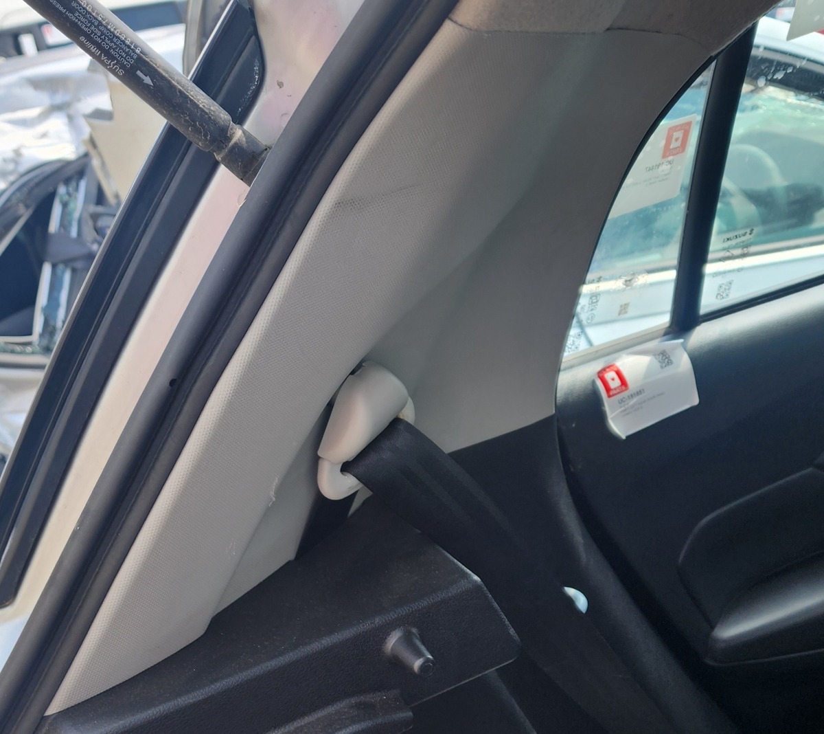 SWIFT LEFT C-PILLAR TRIM