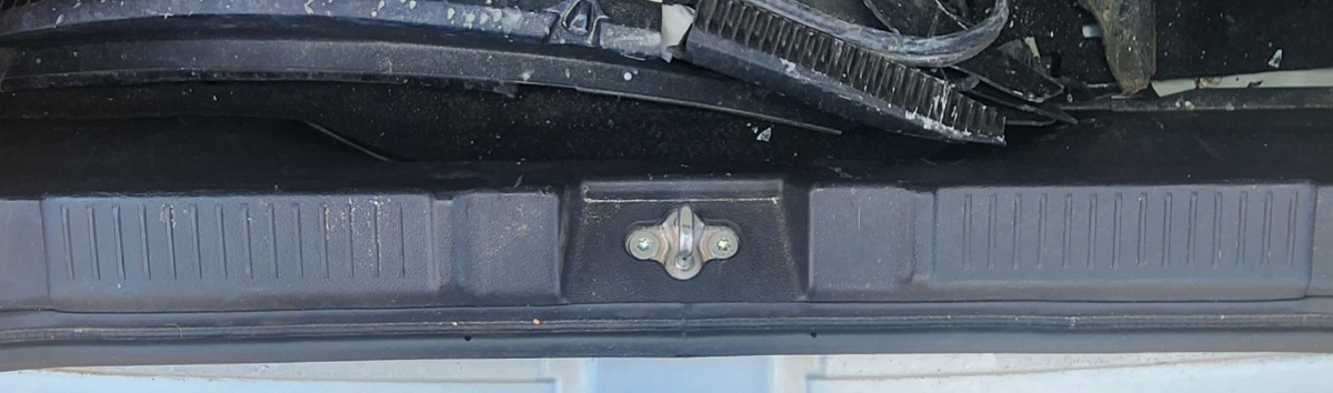 SWIFT REAR END PANEL TRIM