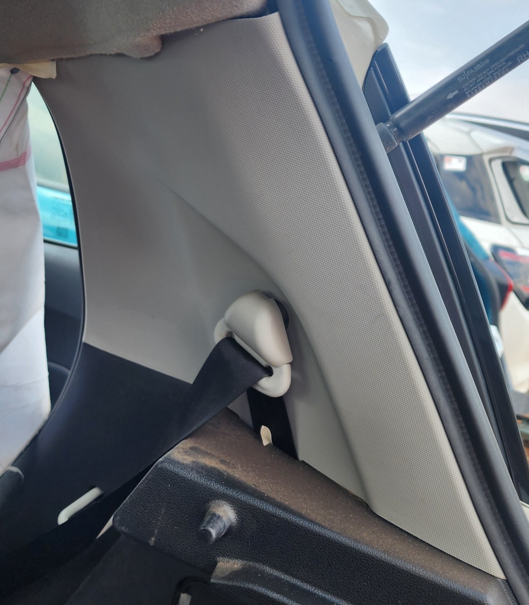 SWIFT RIGHT C-PILLAR TRIM