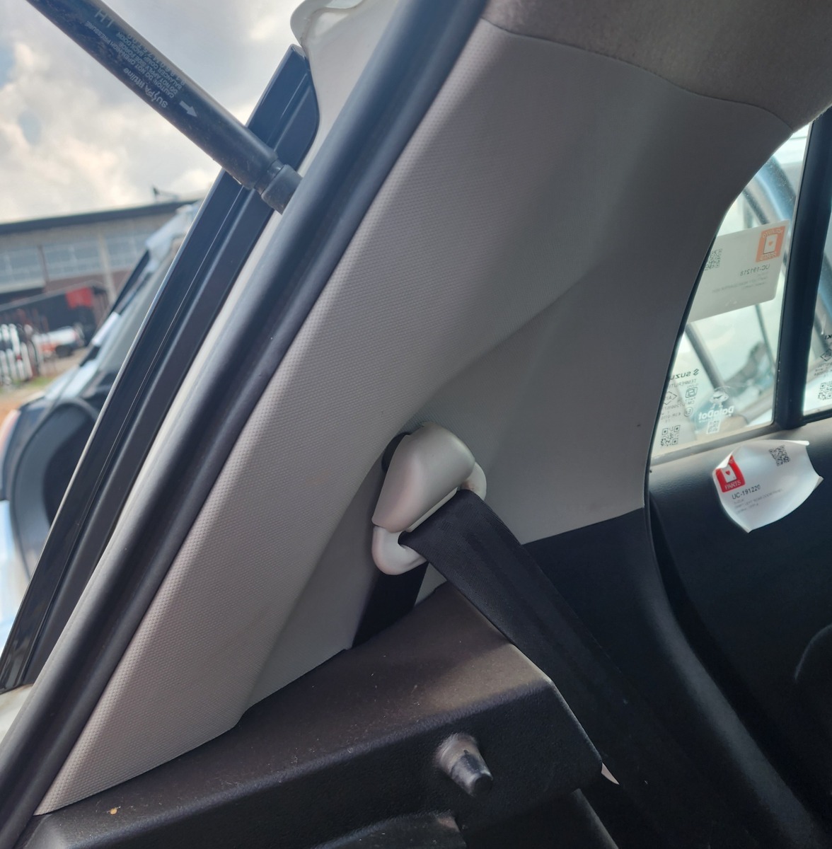 SWIFT LEFT C-PILLAR TRIM
