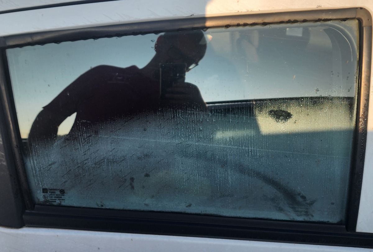 SPARK RIGHT REAR DOOR GLASS