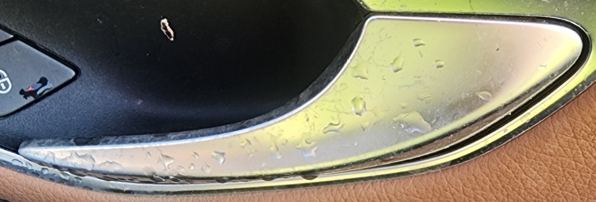 W253 RIGHT FRONT INNER HANDLE