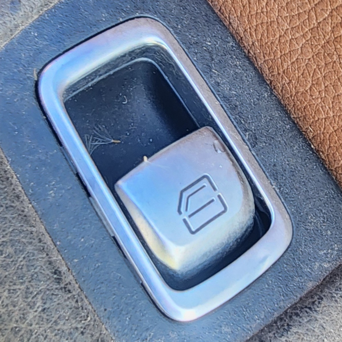 W253 RIGHT REAR WINDOW SWITCH