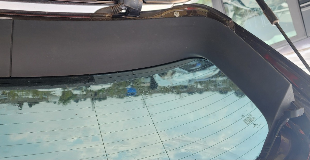W253 BOOT TRIM LEFT