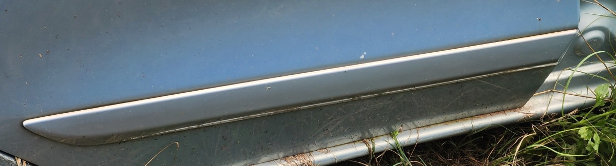 FR-V RIGHT REAR DOOR BEADING