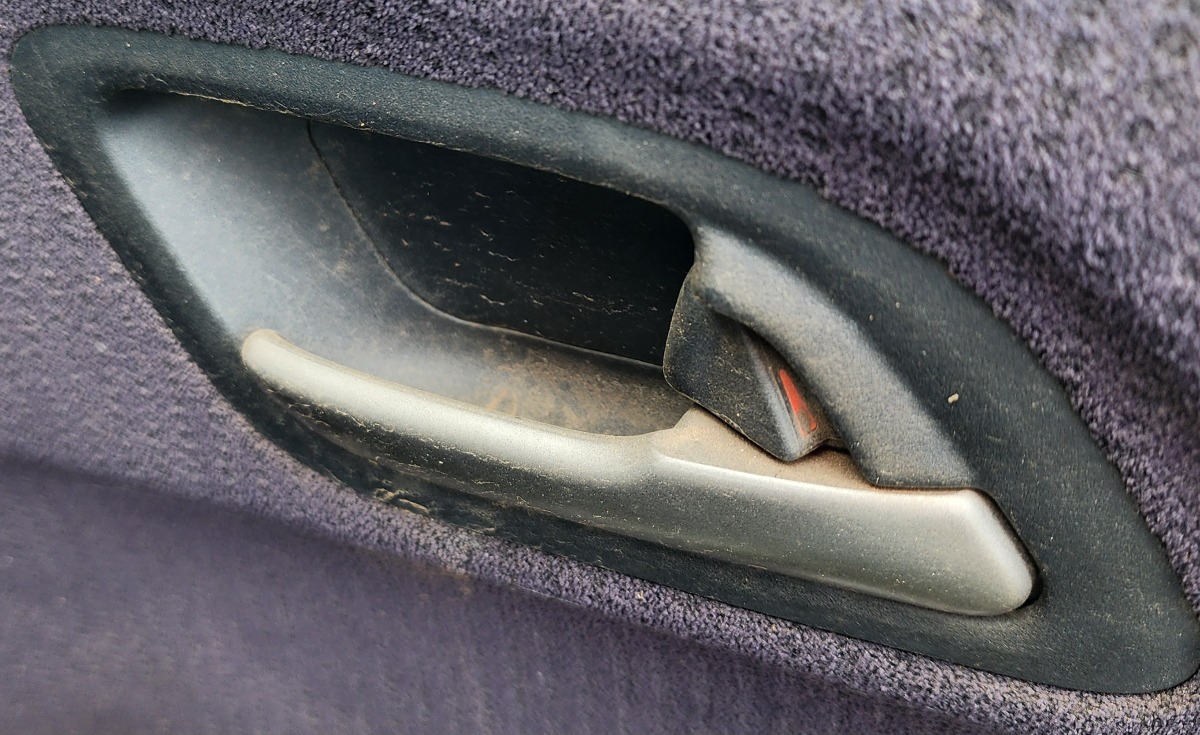 FR-V RIGHT REAR INNER HANDLE