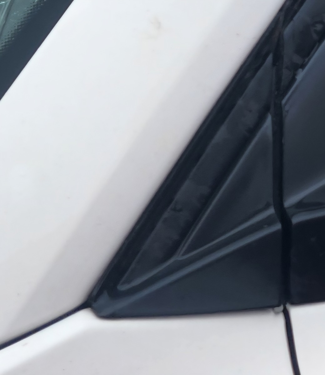 T-CROSS LEFT MIRROR TRIM