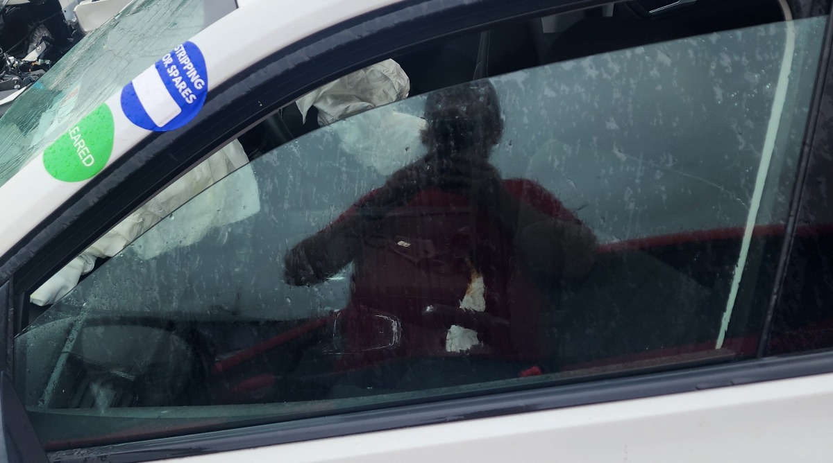 T-CROSS LEFT FRONT DOOR GLASS
