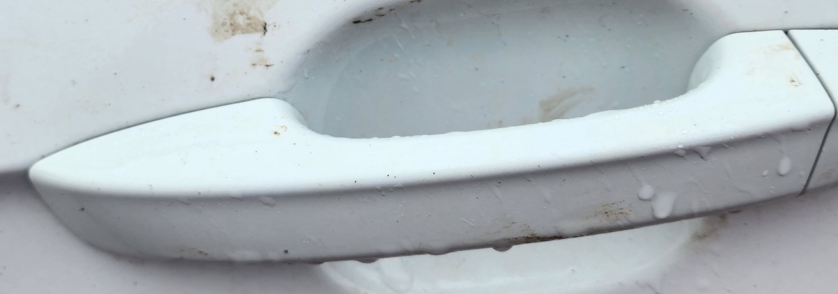 T-CROSS LEFT FRONT DOOR HANDLE
