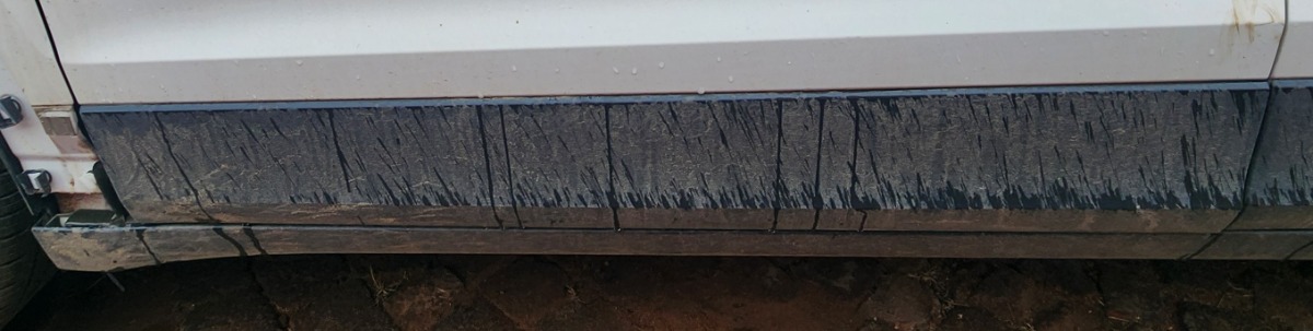 T-CROSS LEFT FRONT LOWER DOOR TRIM
